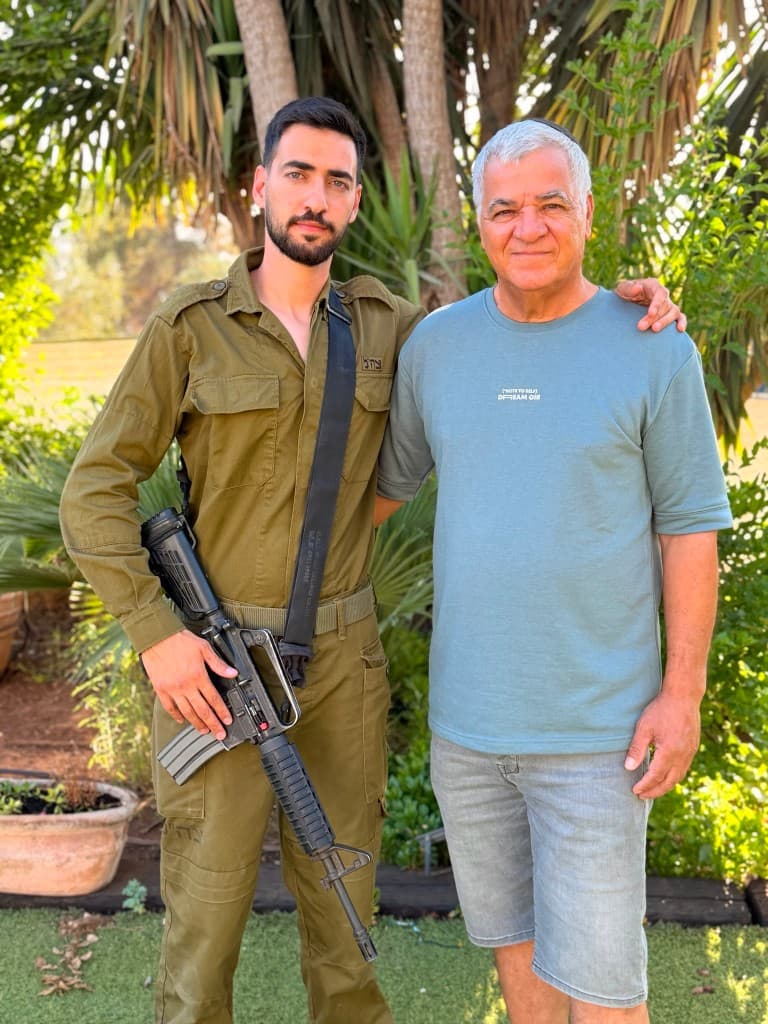 אליהו ויהודה — מייסדי Home Storage, אב ובן
